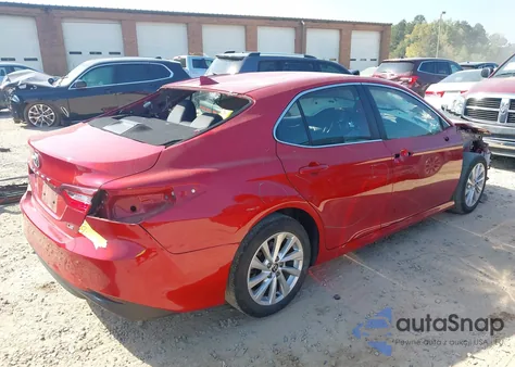 2023 Toyota Camry Le z USA, uszkodzony, nr VIN 4T1C11AK4PU133147